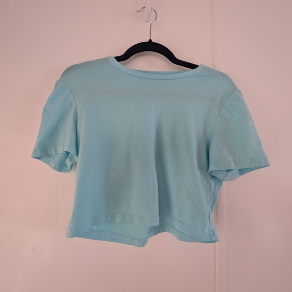 🛍️4 For $15🛍️Urban Outfitters Blue Boxy Crop T-Shirt - Picture 1 of 6